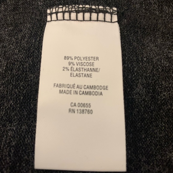 SOLD NWT Off The Shoulder Sweater - Picture 3 of 4